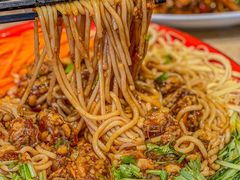 -灵芝妹子海鲜米线(劳动公园店)