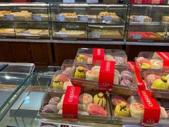 面包甜点陈列柜-清真全盛斋传统糕点(西羊市店)