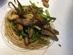 -湖庭壹品鸭王·传统北京烤鸭·别墅私房菜·庭院宵夜(江宁店)