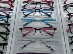 -潘多拉眼镜·蔡司依视路明月(潘家园店)