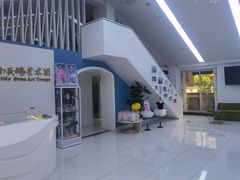 -西安小天鹅艺术团(曲江Alice店)