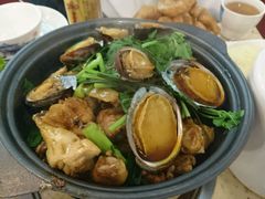 鲍鱼鸡煲-芳村榕树头叹佬鸡煲(体育西店)