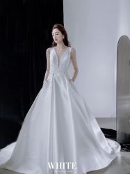 -纯色时光婚纱艺术馆WHITE