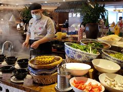 面档-广州中心皇冠假日酒店-环市食坊·海鲜自助餐厅