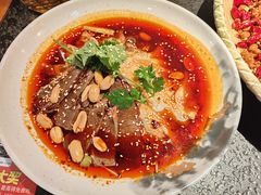 -万重锦·人文川菜馆(骡马市店)