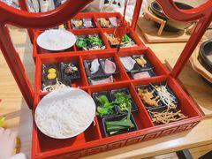 -勺子米线·云南传统小吃市集(四方街店)