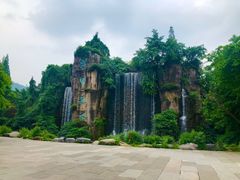 -峨眉山报国寺