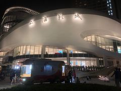 -上海影城停车场