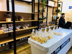 面包甜点陈列柜-真爱吐司(龙湖店)