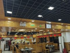 -屯老二农家铁锅炖·行业领军者(梅江店)