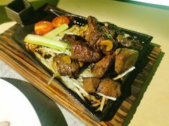 -穹六人间 people 6(岳阳路店)
