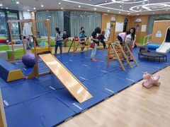 -澳洲袋鼠早教(金辉环球广场店)