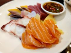三文鱼刺身-索菲特酒店 · 云尚天际自助餐厅