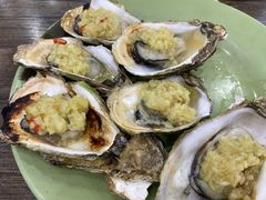 炭烧蒜蓉生蚝-贞姨美食·老字号海鲜大排档