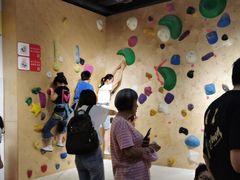 -ROCKPLUS攀岩馆(环宇城店)