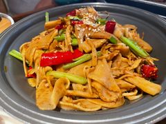 -荷塘秋月·本帮江浙菜(国权路店)