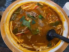 酸汤肥牛-滇越乘象云南餐厅(豆各庄店)