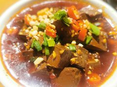 土冒血旺-炉小二铜锅牛蛙•川湘菜(三里屯店)
