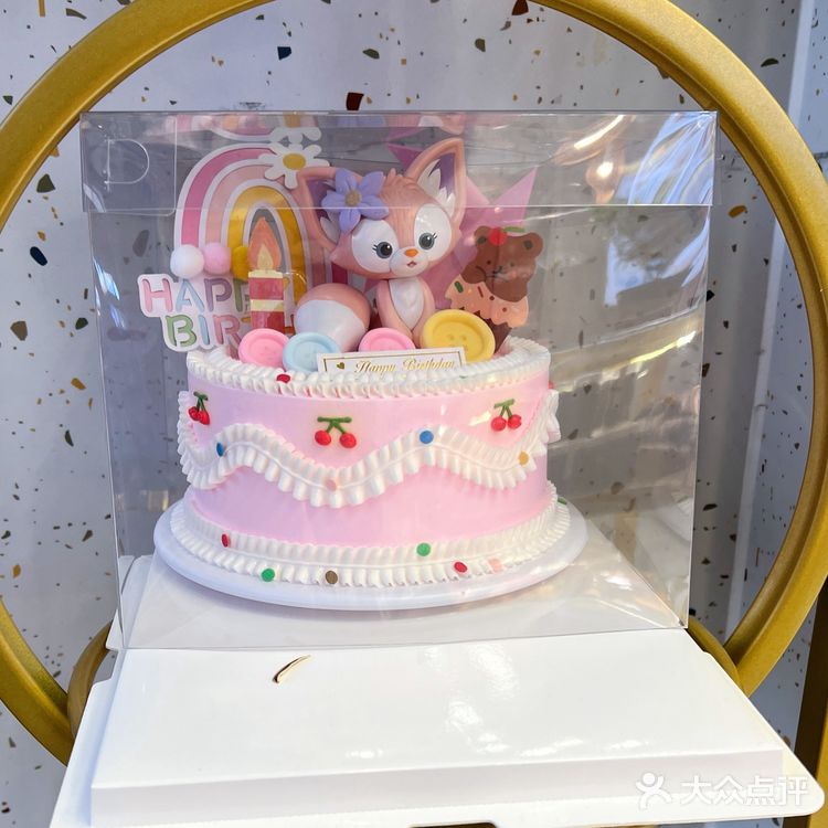 老店里的甜品诱惑