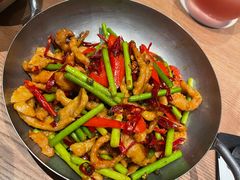 黔味宫爆松板肉-山野板扎·云贵川Bistro(上海首店)