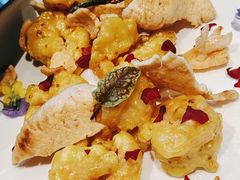 -山楂树融合菜餐厅