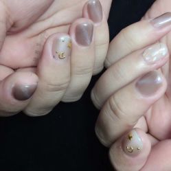 -一笔绣狂草美甲坊