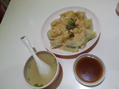 老妈馄饨-老妈手工馄饨本帮浇头面(国权路店)