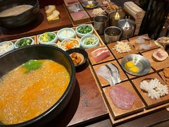 -银米·云南传统过桥米线(双廊黑金冠店)