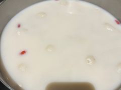 -尚尚仙·酸汤猪手·猪肚鸡火锅(华联万柳购物中心店)