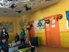 -兜莱·亲亲袋鼠国际早教