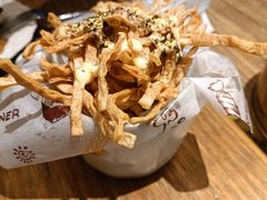 -秘密旅行Bonjour(黑金冠 江南西店)