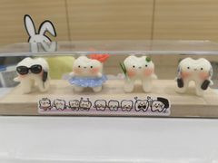 -瑞尔齿科(南京东路名人诊所)