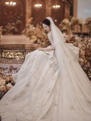 -伯瓷皇后婚纱艺术空间