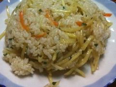 土豆丝炒饭-恒盛居回族饭店