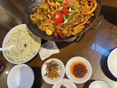 -富正毅三下锅·湘西韵味(天门山索道店)