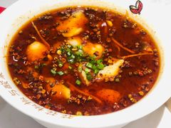 -渝是乎酸菜鱼(龙旗购物中心店)