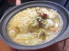 -周鱼小馆石锅酸菜鱼(活力汇店)