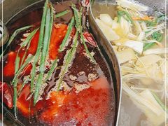 -重庆故事姊妹老火锅(财经学院店)