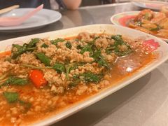 -Saengchai Phochana