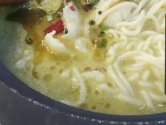 -周鱼小馆石锅酸菜鱼(活力汇店)