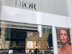 -Dior迪奥(上海世茂广场店)