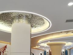 -皓齿连锁·雅贝健口腔·种植·矫正中心(虹口曲阳路店)