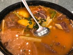 特色酸汤浸牛肉-岭南海晏楼(滨江东总店)