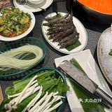招牌海南文昌鸡，鸡肉鲜嫩弹牙，煮5分钟左右即可食用