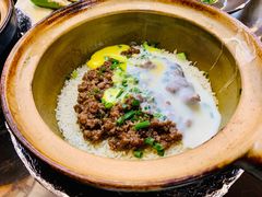 窝蛋牛肉饼煲仔饭-红星光发煲仔饭(文海店)