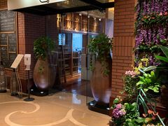 等位区-青岛香格里拉·鱼跃地中海西餐厅