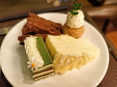 -飨食汇全日制餐厅·昆山皇冠假日酒店(九方店)