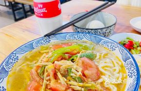 Tomato Bamboo Shoot Noodles