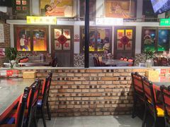 -马路牙子烧烤音乐酒馆(望京店)