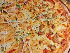 -Dragon Pizza•圆脸龙披萨·牛排餐厅